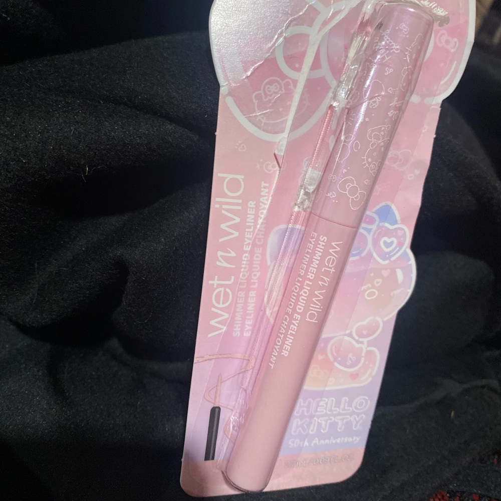 Hello kitty eye liner